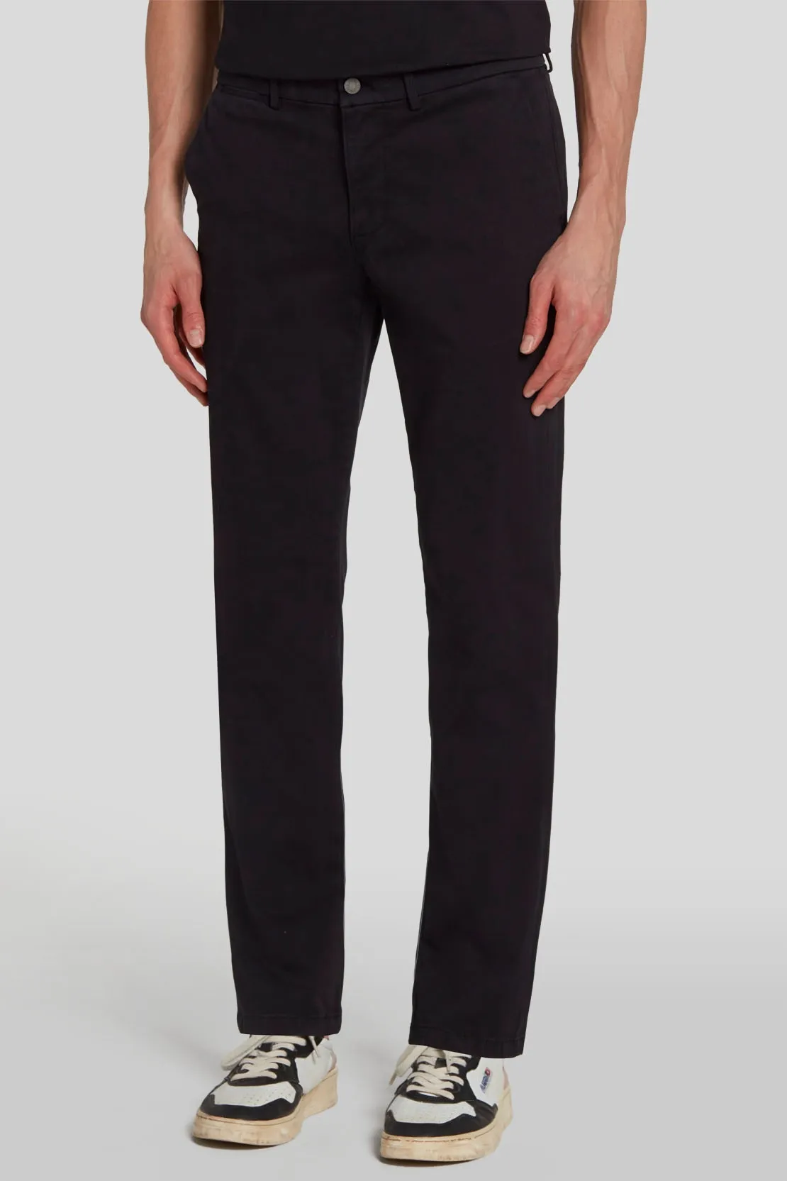   SLIMMY CHINO TAP. LUXE PERFORMANCE SATEEN BLACK 