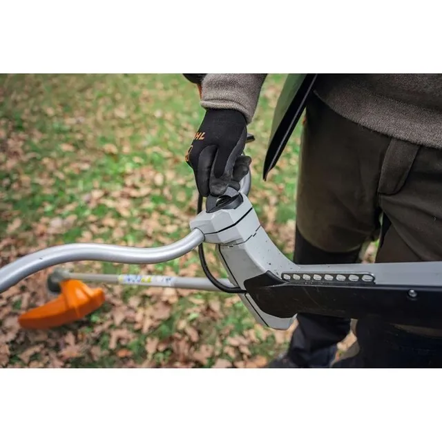 STIHL FSA 200 ACCU BOSMAAIER  ZONDER ACCU EN LADER